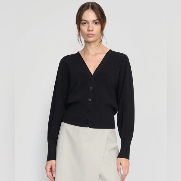 NWT! Women's Roolee Button Down Black Cardigan Size Medium - Picture 1 of 6